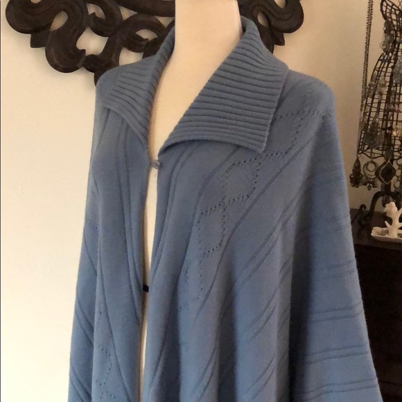 Blue Shawl - Picture 3 of 7